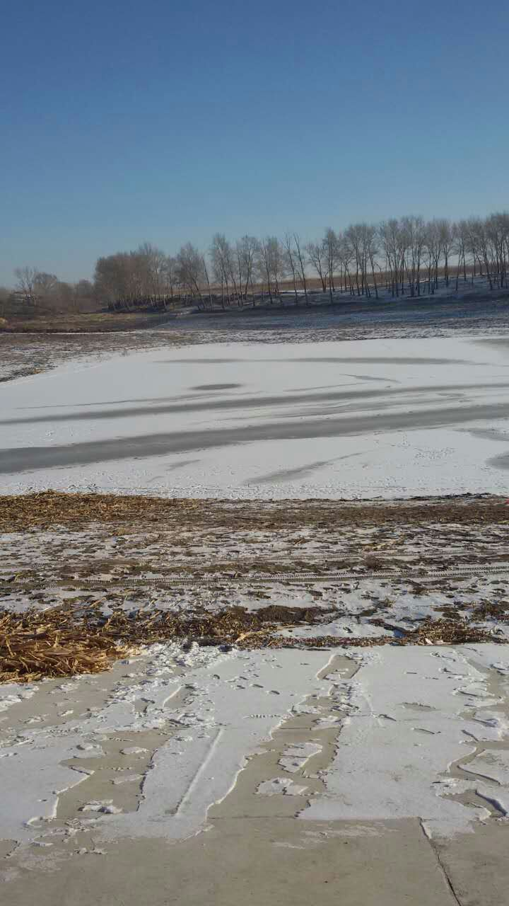 吉林农安县泉眼岭塘坝大坝护坡